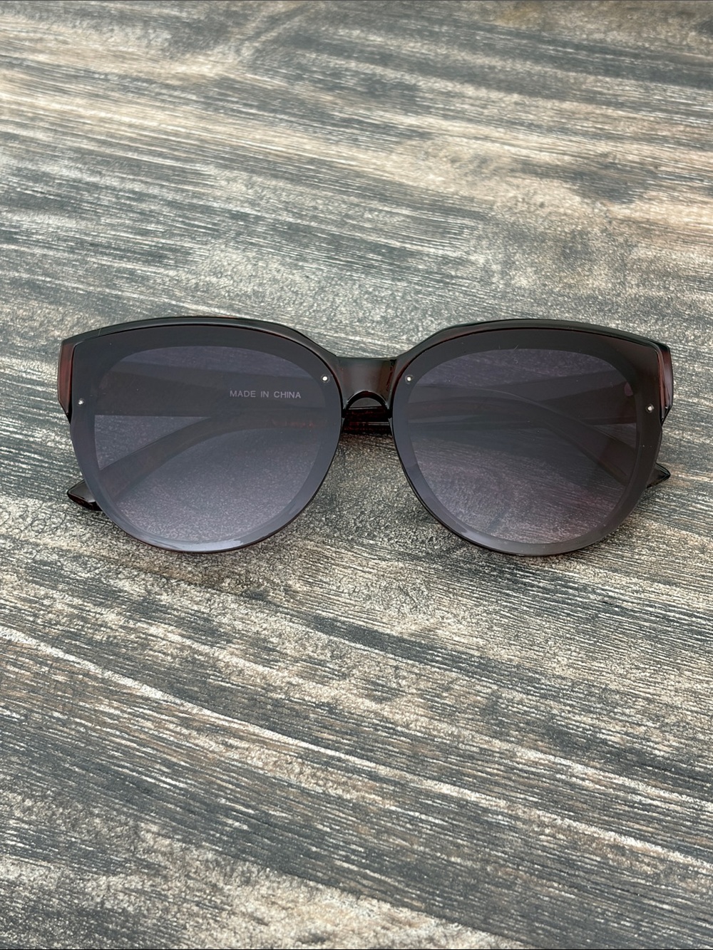 Women’s Oversized Black Sunglasses